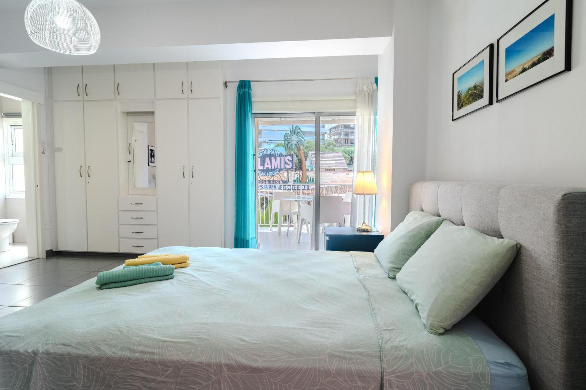 Mackenzie Blu Beach Studio Larnaca Extérieur photo